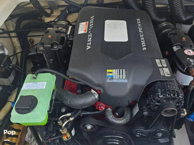 Slide: The Image of 2004 Formula 280 BR for sale in Stamford, CT - 12