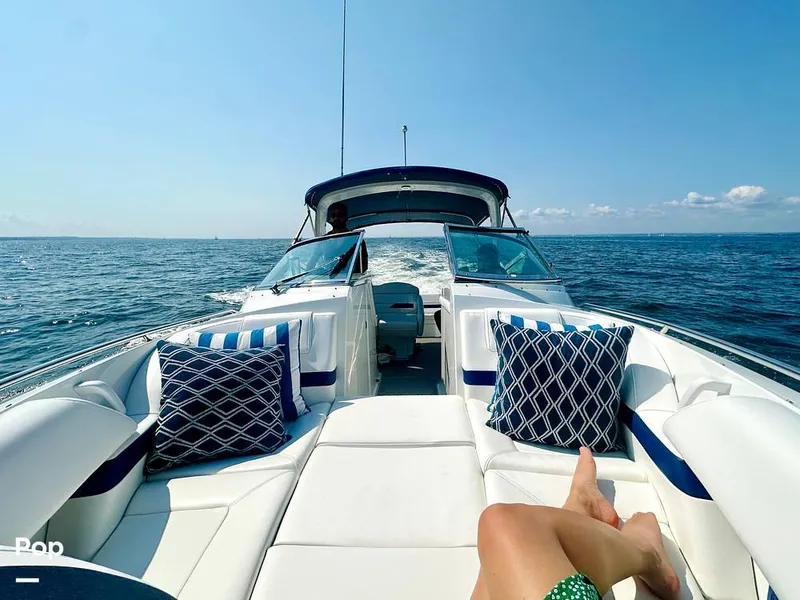 Slide: The Image of 2004 Formula 280 BR for sale in Stamford, CT - 14