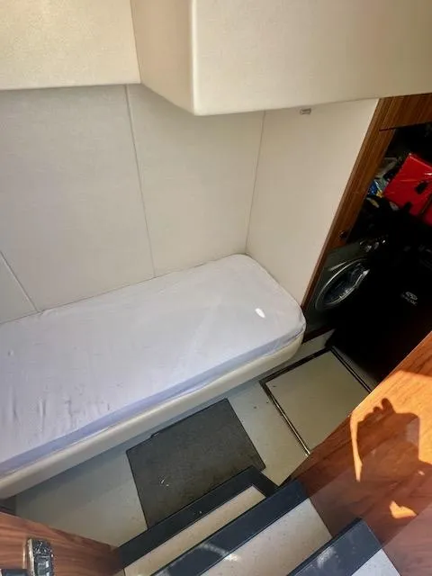 Slide: The Image of Sunseeker Manhattan 52 2019 - 22
