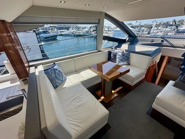 Slide: The Image of Sunseeker Manhattan 52 2019 - 7