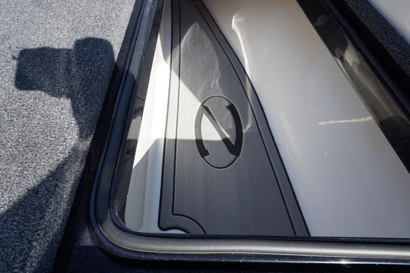 Slide: The Image of Ranger Z518 - Clearance, Includes Trailer 2024 - 31