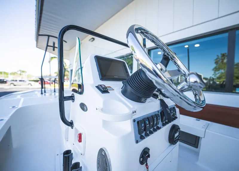 Slide: The Image of Spyder FX19 Vapor 2024 - 5