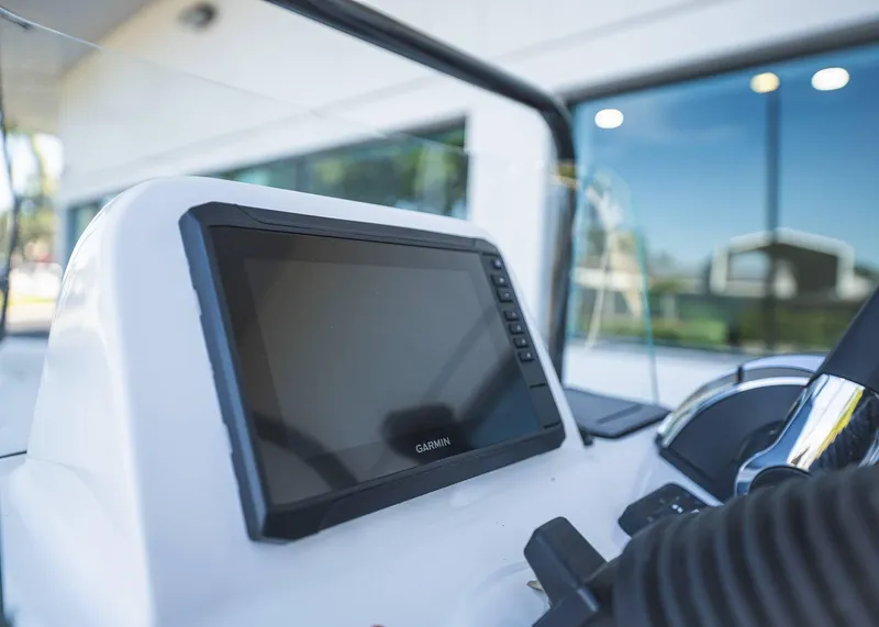 Slide: The Image of Spyder FX19 Vapor 2024 - 6