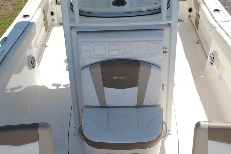 Slide: The Image of Robalo R230 Center Console 2022 - 12