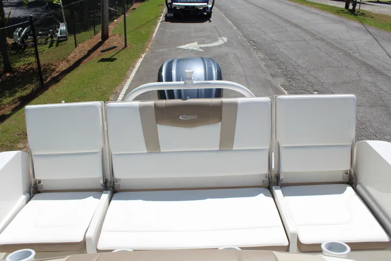 Slide: The Image of Robalo R230 Center Console 2022 - 18