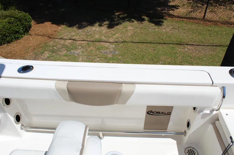 Slide: The Image of Robalo R230 Center Console 2022 - 19