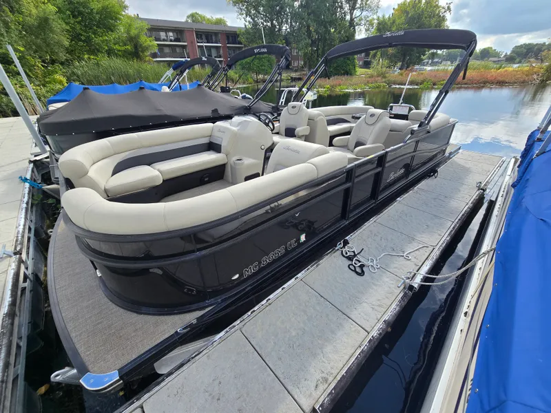 The Image of Barletta C22QCTT 2020 - 0