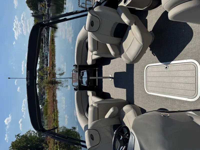 Slide: The Image of Barletta C22QCTT 2020 - 9