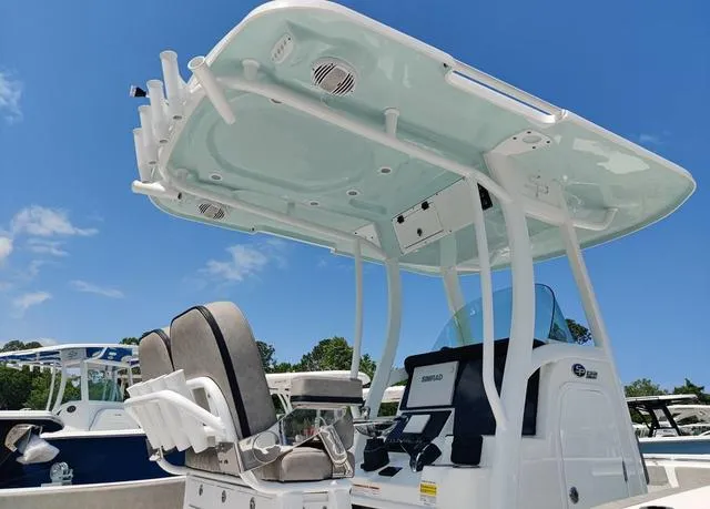 Slide: The Image of Sea Pro 242 CC 2024 - 8