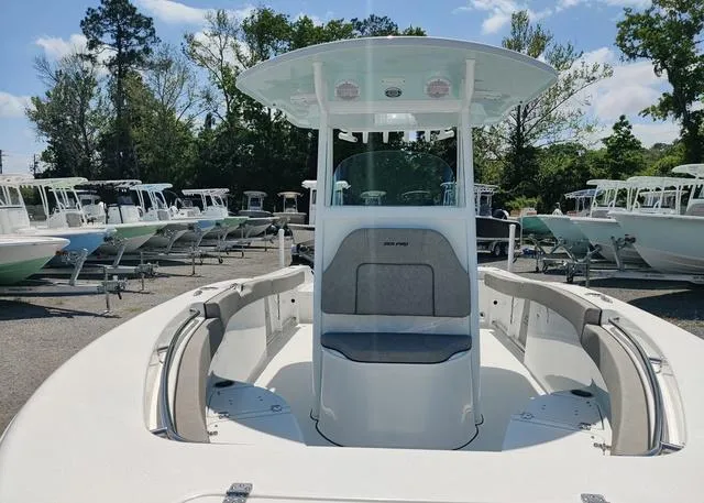 Slide: The Image of Sea Pro 242 CC 2024 - 9