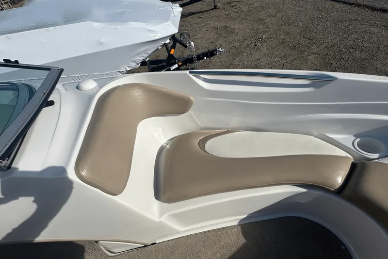 Slide: The Image of Four Winns 190 HORIZON 2006 - 12