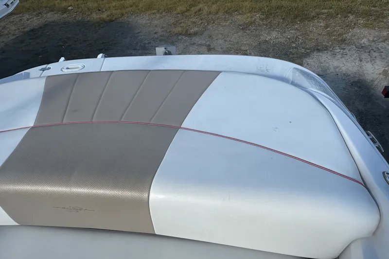 Slide: The Image of Four Winns 190 HORIZON 2006 - 17