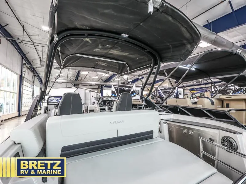 Slide: The Image of 2024 G3 CLZ DC boat interior at Bretz RV & Marine showroom. - 14