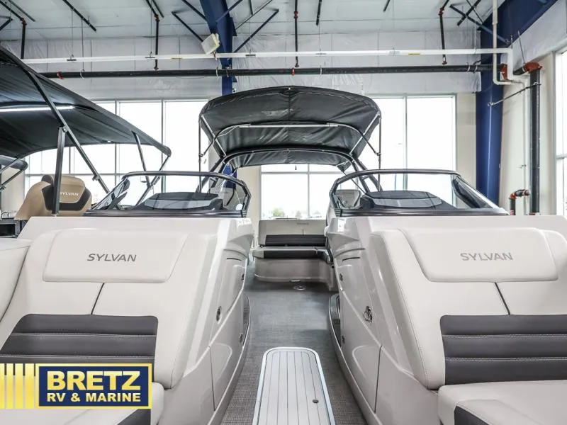 Slide: The Image of 2024 G3 CLZ DC boat interior at Bretz RV & Marine showroom. - 7
