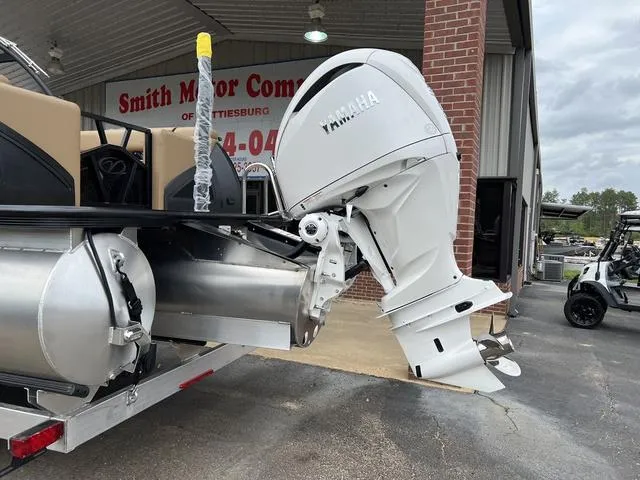 Slide: The Image of Veranda VX25RCT 2024 - 11