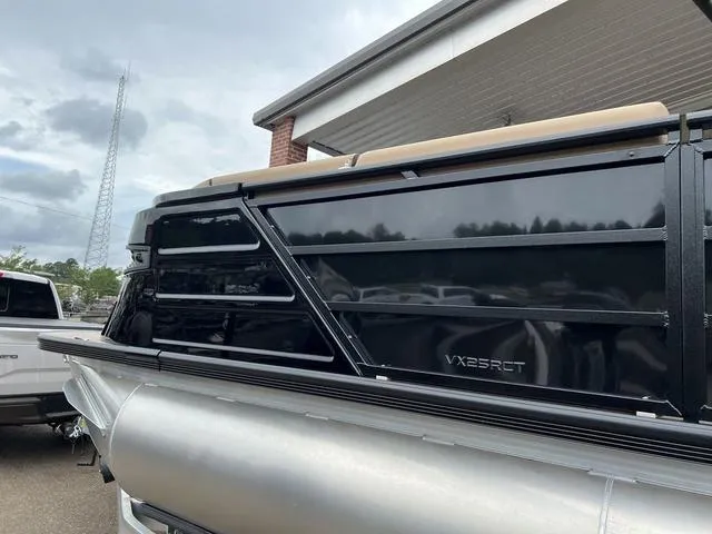 Slide: The Image of Veranda VX25RCT 2024 - 13