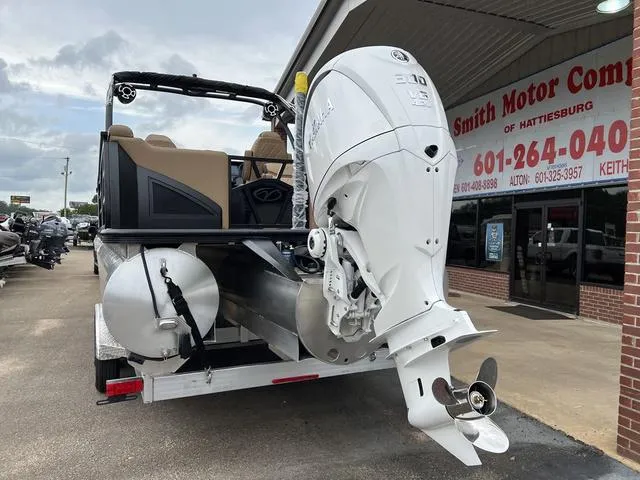 Slide: The Image of Veranda VX25RCT 2024 - 9