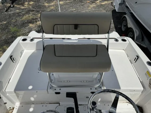 Slide: The Image of Yamaha 195 FSH Sport 2024 - 9