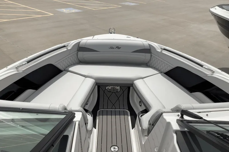 Slide: The Image of Sea Ray SLX 280 2024 - 28