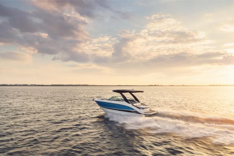 Slide: The Image of 2023-Sea-Ray-SLX-260-MarineMax - 27