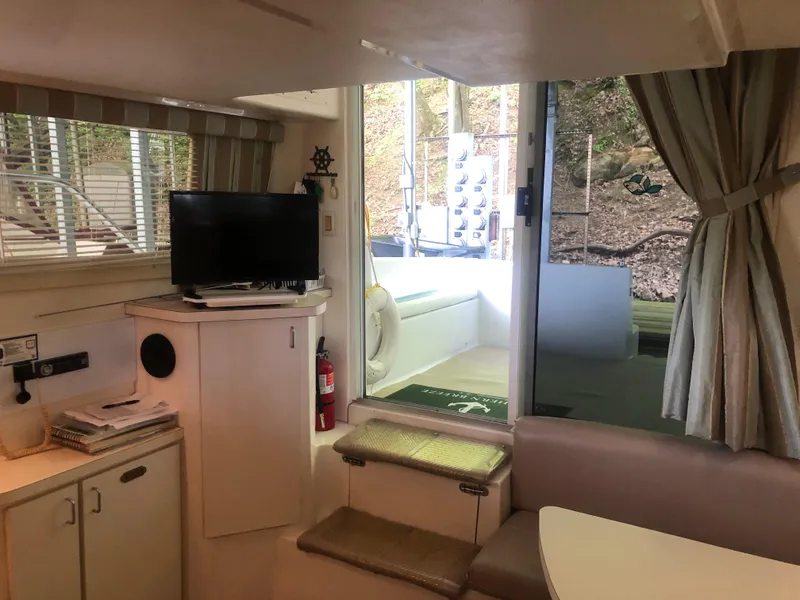 Slide: The Image of Mainship 40 Sedan Bridge 1993 - 21