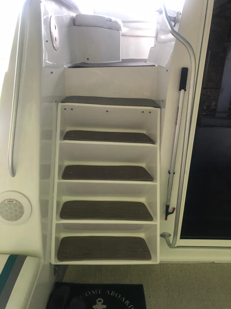 Slide: The Image of Mainship 40 Sedan Bridge 1993 - 48