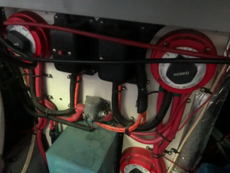 Slide: The Image of Mainship 40 Sedan Bridge 1993 - 77