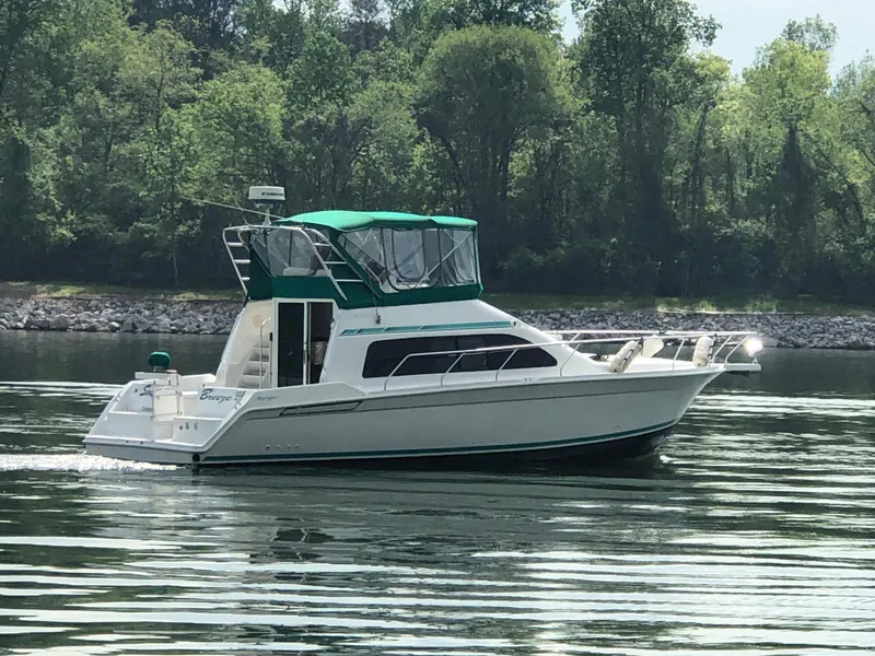 Slide: The Image of Mainship 40 Sedan Bridge 1993 - 89