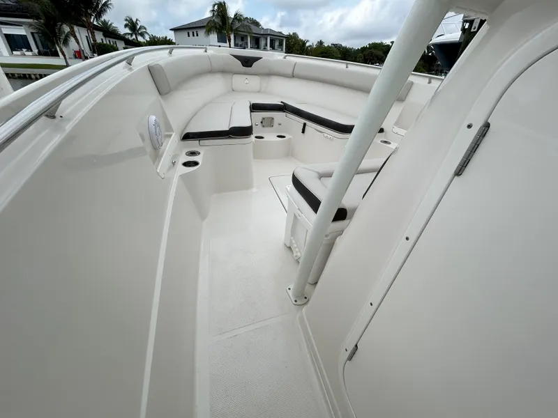 Slide: The Image of Sailfish 290 CC 2023 - 51