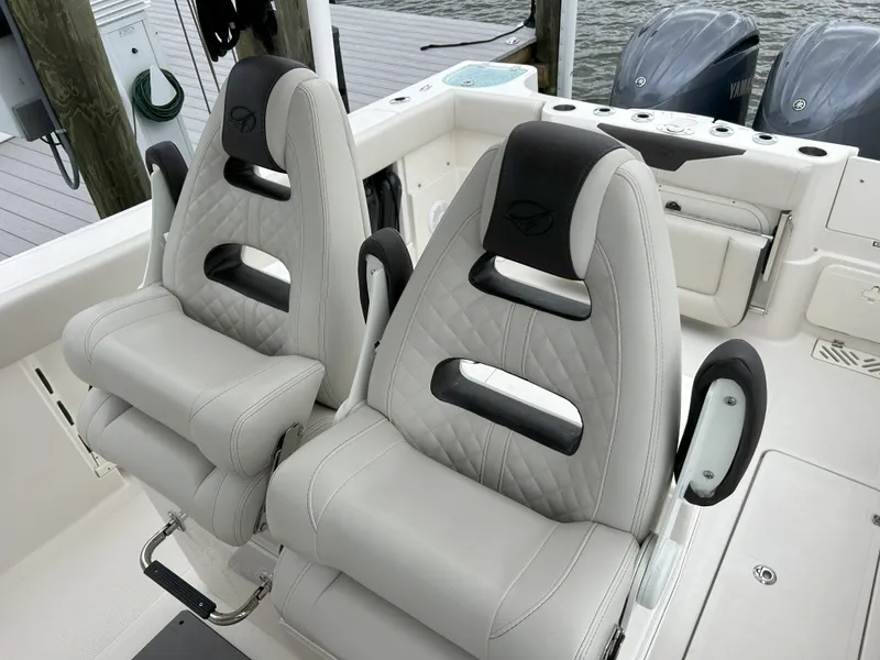 Slide: The Image of Sailfish 290 CC 2023 - 54