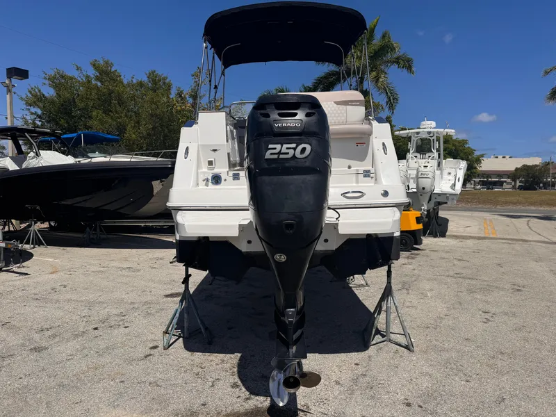 Slide: The Image of Glastron GS 259 2018 - 4