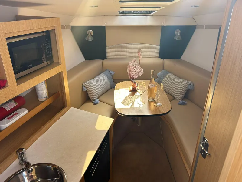 Slide: The Image of Glastron GS 259 2018 - 8