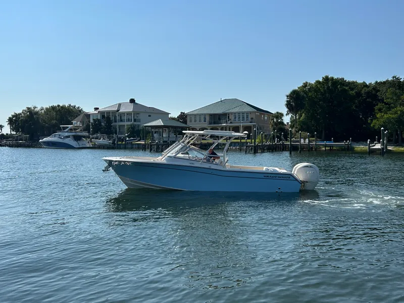 The Image of Grady-White Freedom 275 2026 - 0