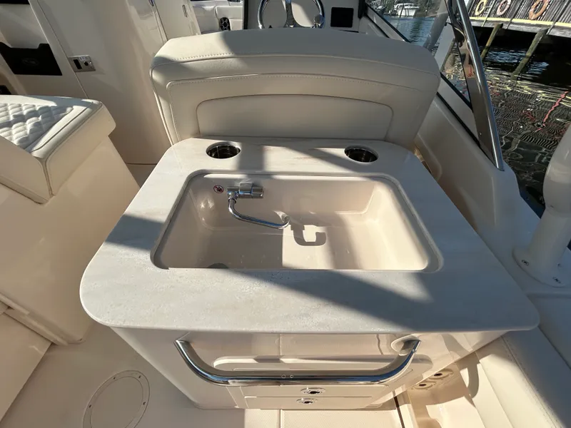 Slide: The Image of Grady-White Freedom 275 2026 - 11