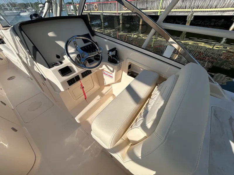 Slide: The Image of Grady-White Freedom 275 2026 - 14