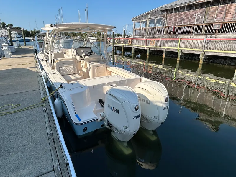 Slide: The Image of Grady-White Freedom 275 2026 - 27