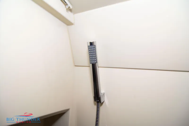 Slide: The Image of Invictus GT320S 2024 - 64