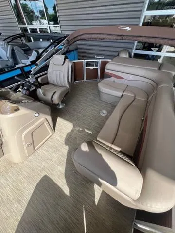 Slide: The Image of Bennington 22 SL 2023 - 3