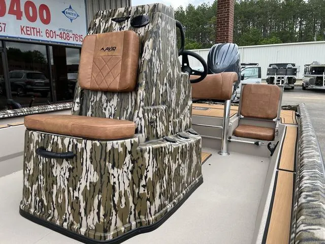 Slide: The Image of Avid 20 Rogue 2026 - 15