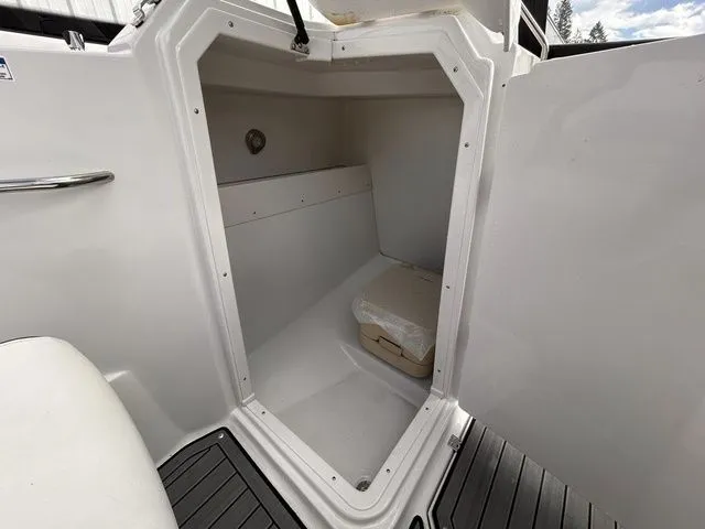 Slide: The Image of Starcraft SVX 230 OB 2024 - 17