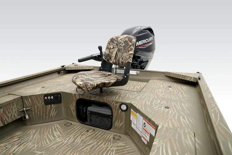 Slide: The Image of Tracker Grizzly 1654 T Sportsman - 26