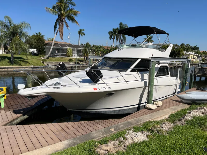 Slide: The Image of Bayliner 3258 Ciera Command Bridge DX 2000 - 61