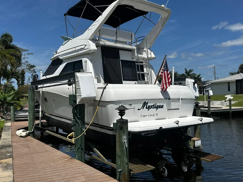 Slide: The Image of Bayliner 3258 Ciera Command Bridge DX 2000 - 62