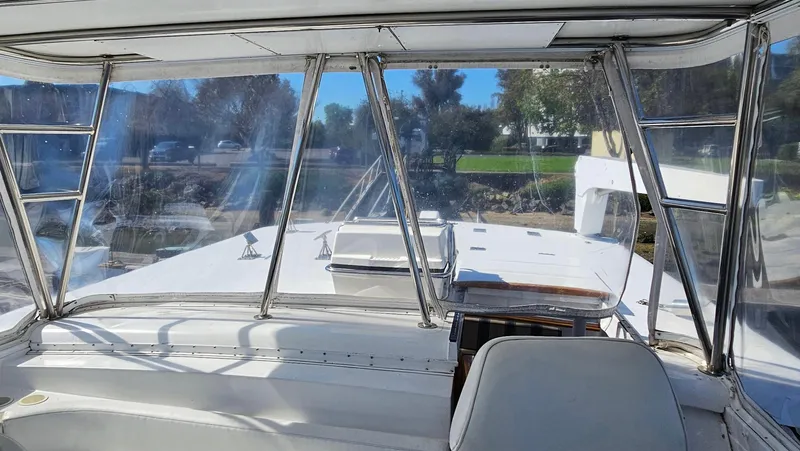 Slide: The Image of Californian Cockpit Motor Yacht 1987 - 13
