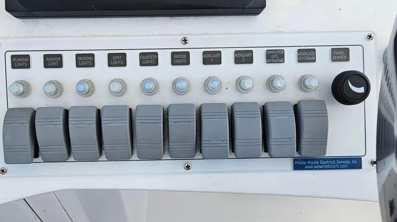 Slide: The Image of Californian Cockpit Motor Yacht 1987 - 15