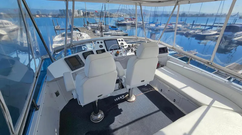 Slide: The Image of Californian Cockpit Motor Yacht 1987 - 18