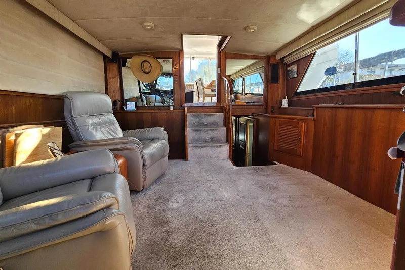 Slide: The Image of Californian Cockpit Motor Yacht 1987 - 20