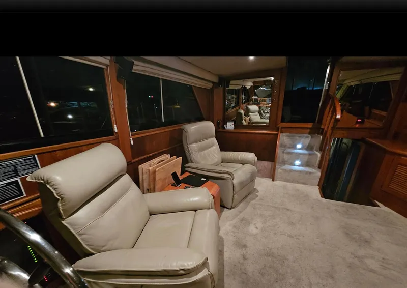 Slide: The Image of Californian Cockpit Motor Yacht 1987 - 23