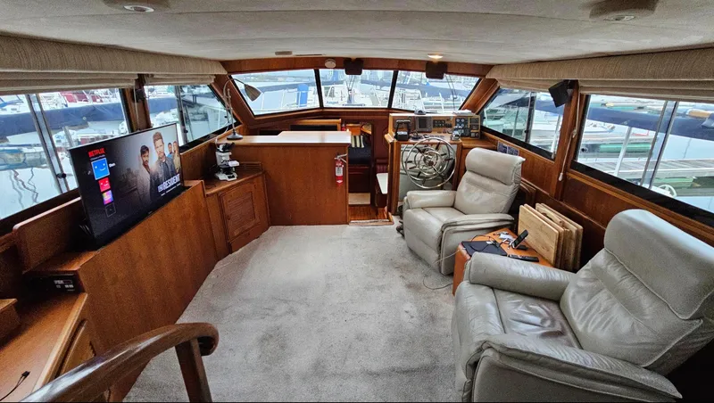 Slide: The Image of Californian Cockpit Motor Yacht 1987 - 25
