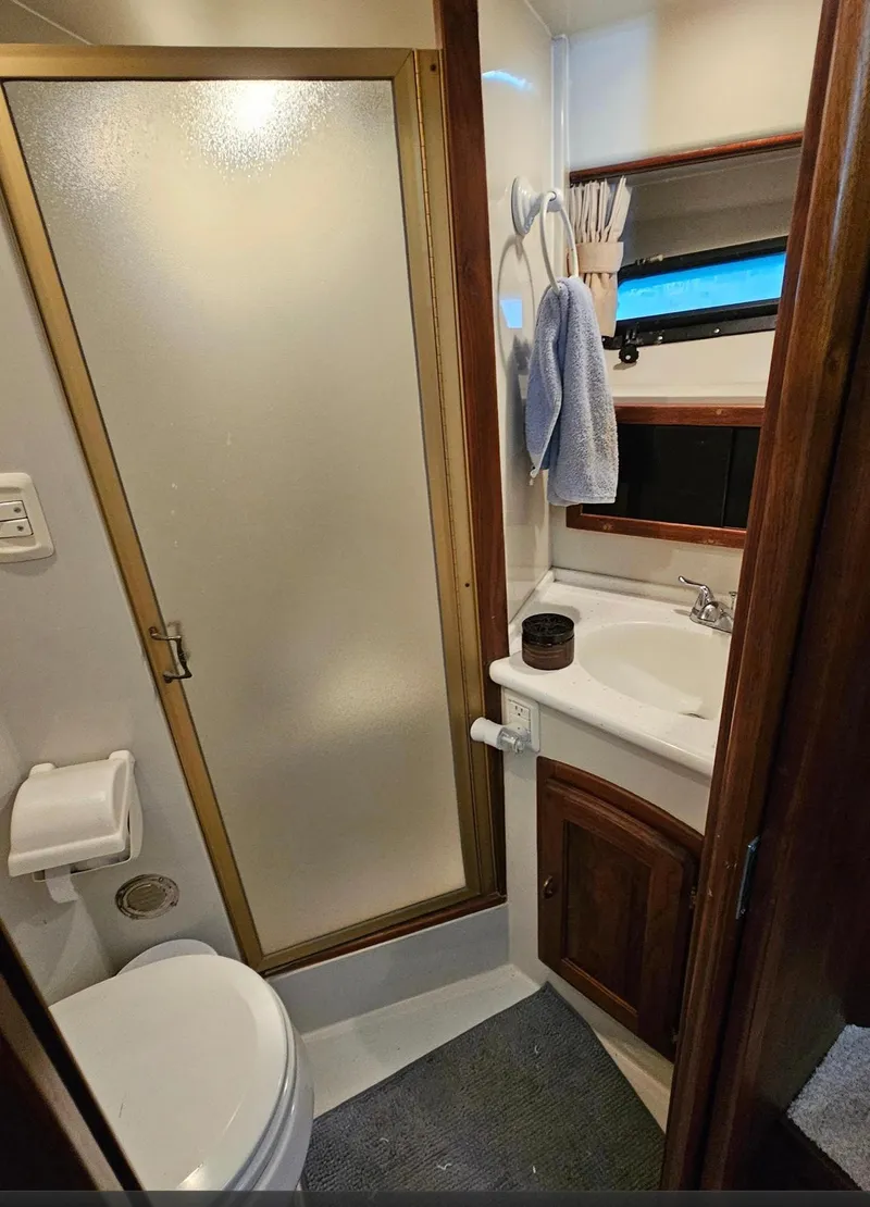 Slide: The Image of Californian Cockpit Motor Yacht 1987 - 50